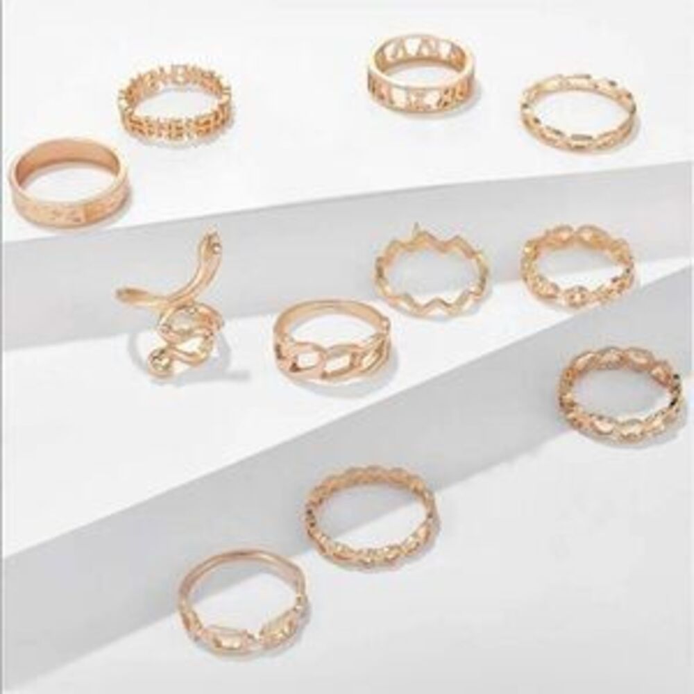Gold 11pc snake ring set